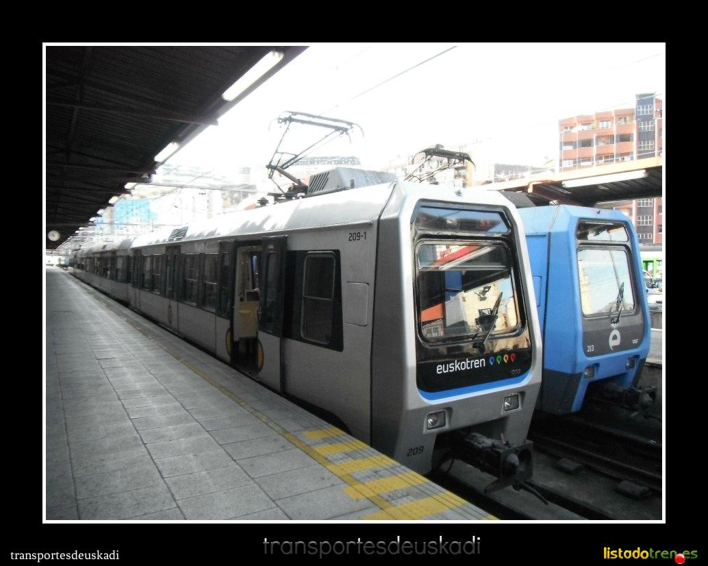 La 209 con su nueva librea al completo