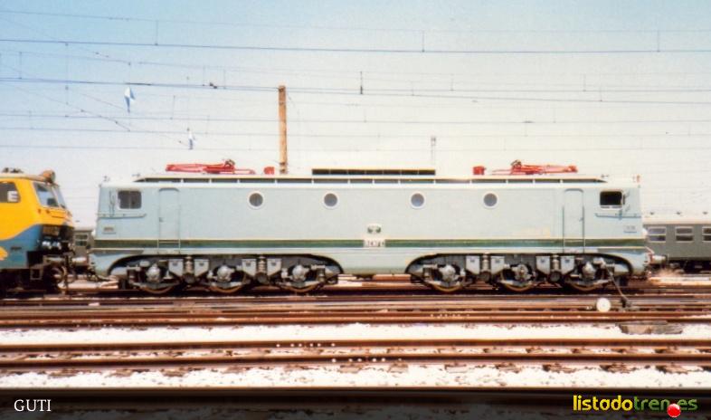 7675
