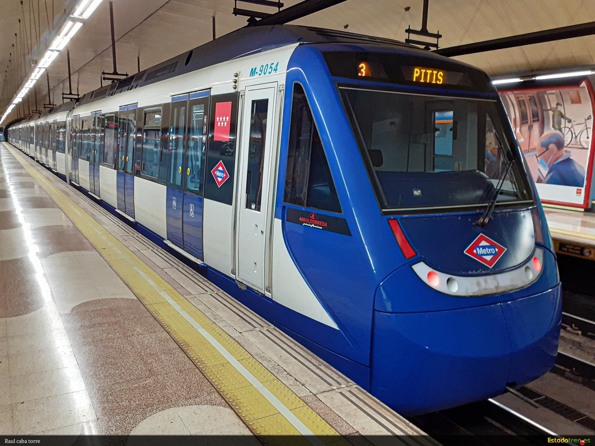 9054 en Las Musas L7 (23/10/2021).
