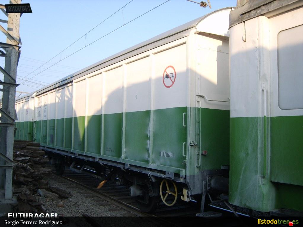 43-71-210 7 043-1 (Montcada, 2011)