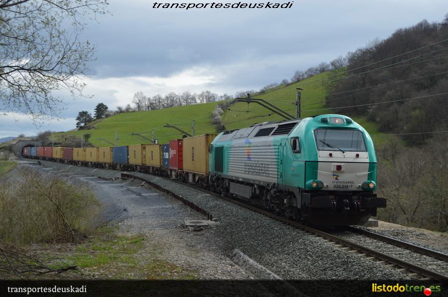 335-014 por el puerto de Orduña