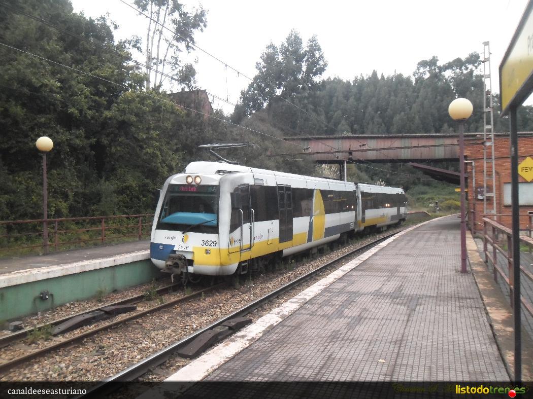 3629-30 esperando cruce en Veriña