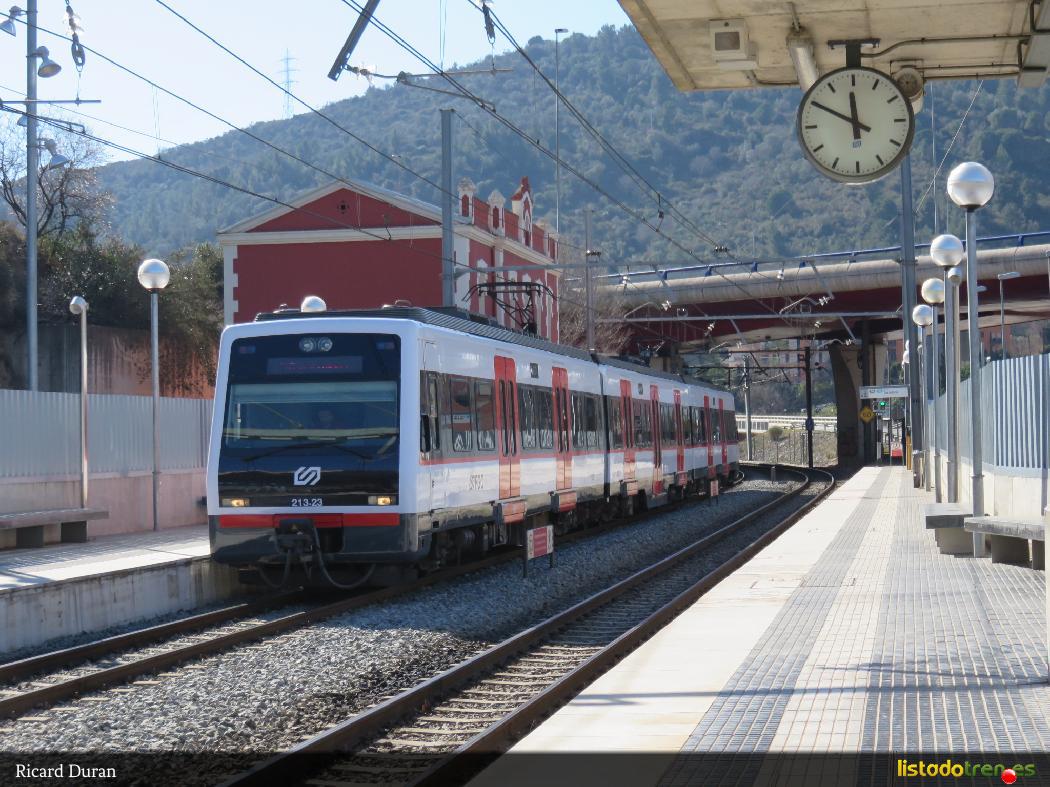 FGC 213.23 a Martorell Vila|Castellbisbal