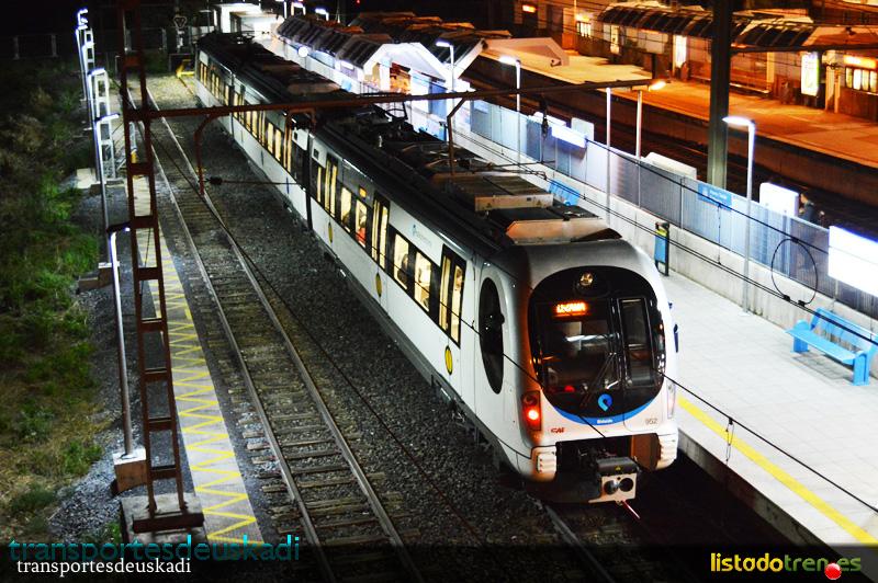 Euskotren 952 en Lutxana
