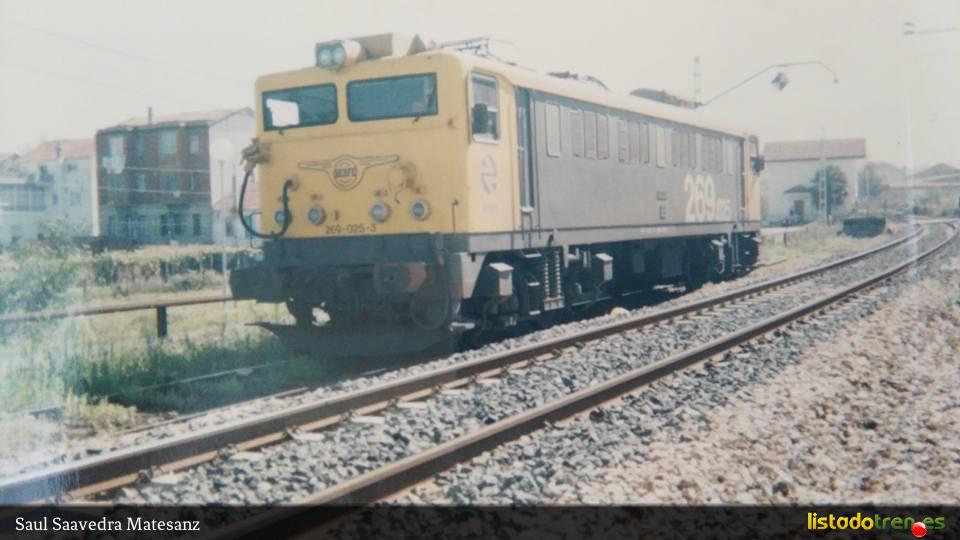 Locomotora 269.025