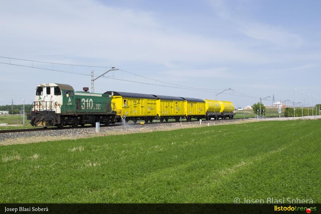 310.027 con un Tren Herbicida 
