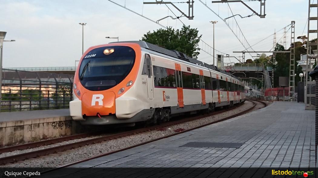 465-222 repintada a Rodalies de Catalunya