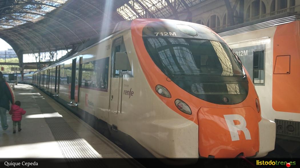 465-212 repintada a Rodalies de Catalunya