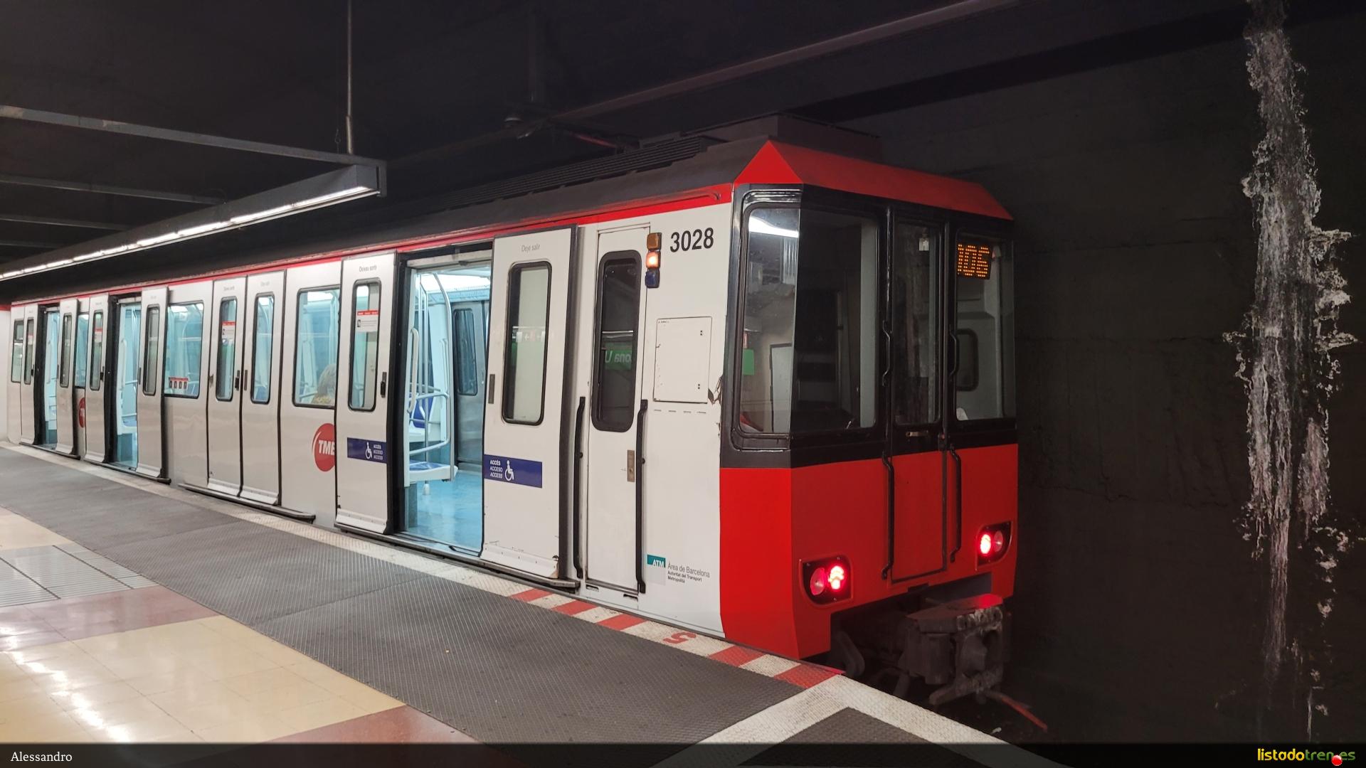 TMB 3025 Estacionado