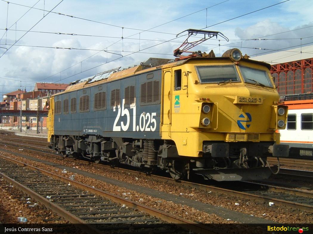251.025 (León, 2003)