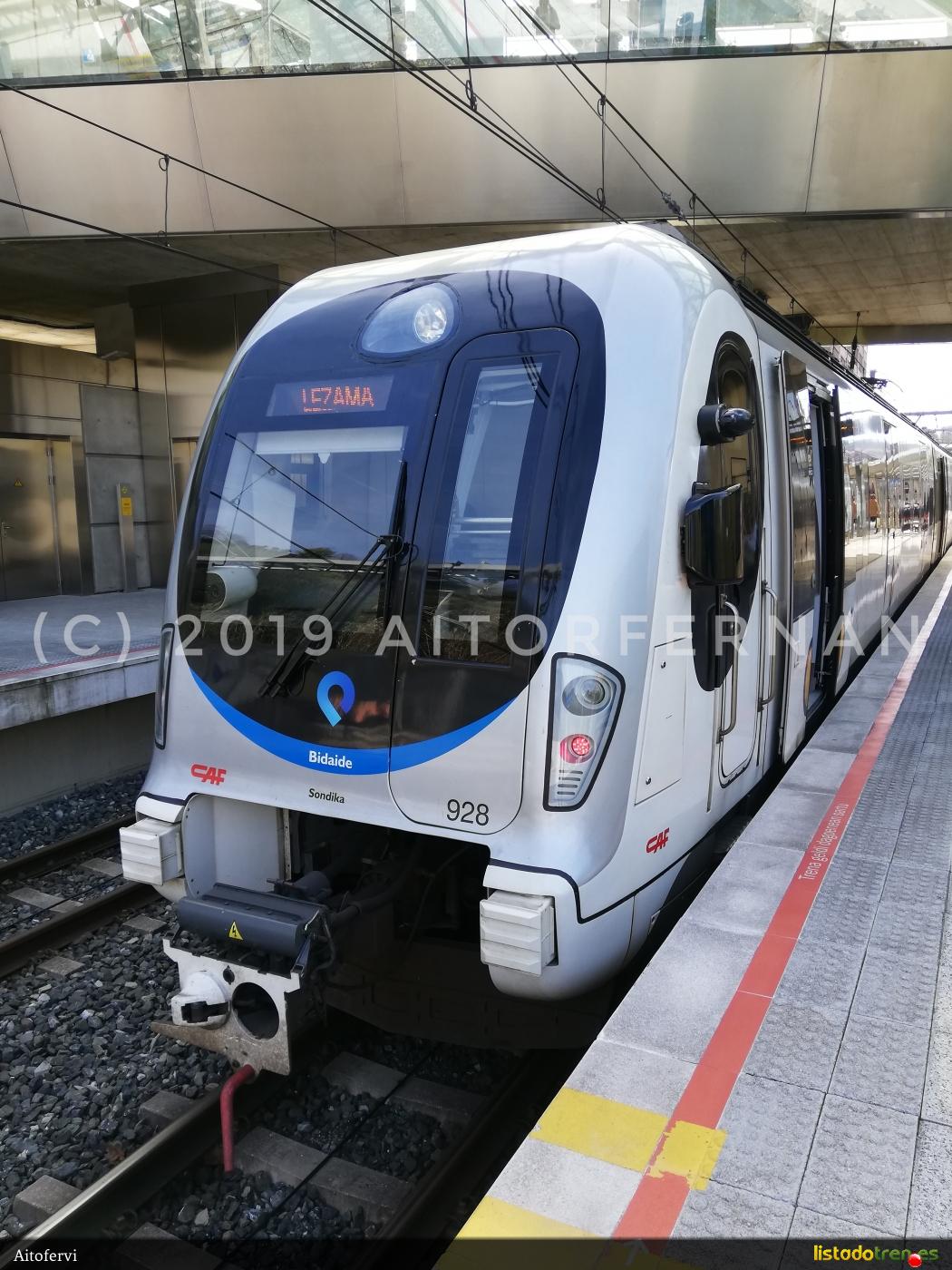 EMU928 con un servicio E3 Kukullaga - Lezama