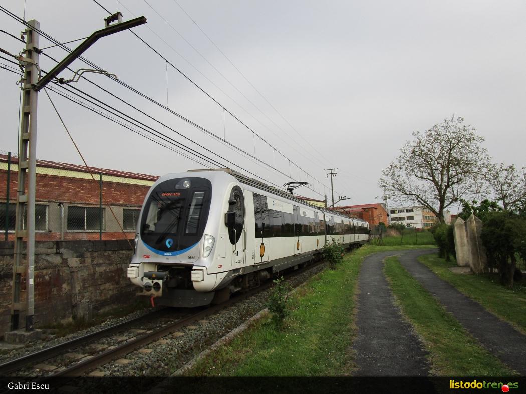La EMU llegando a Elotxelerri