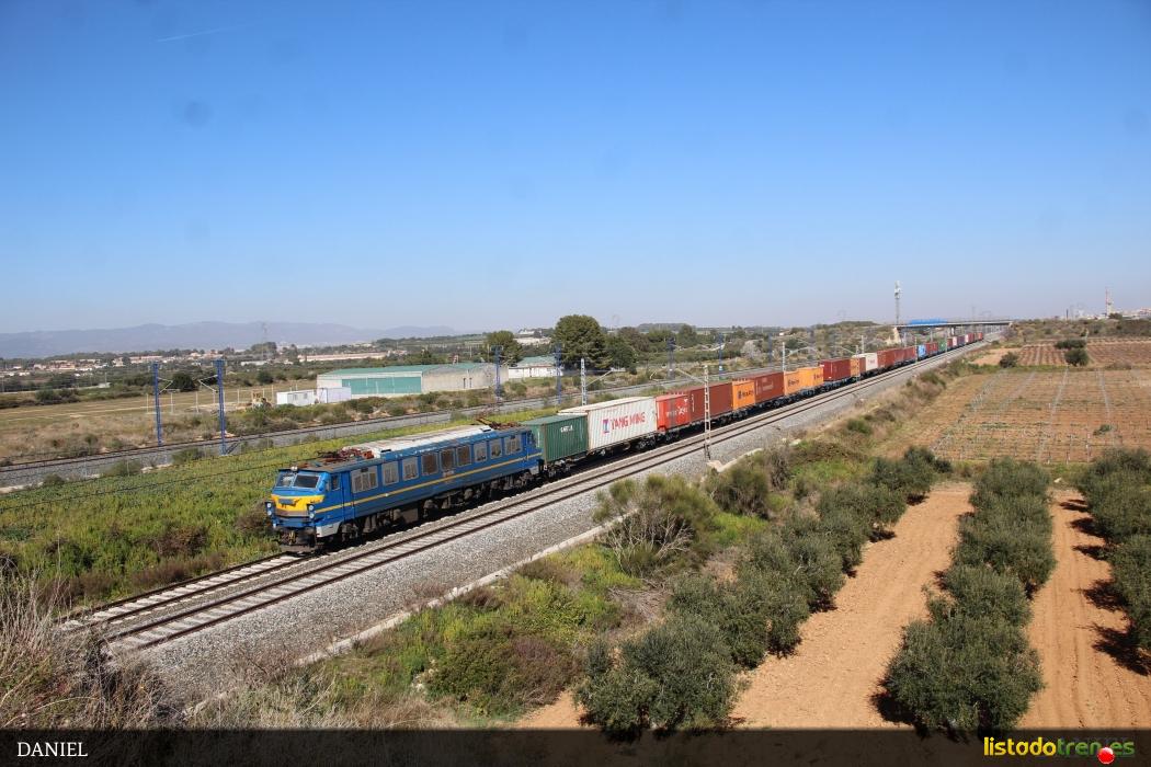 Renfe 251 004 8 Bellvei