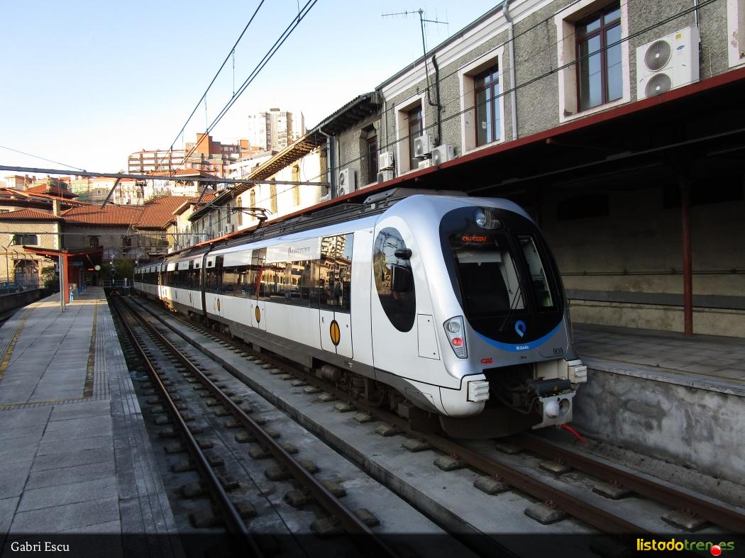 La EMU-909 "Orio" en Atxuri