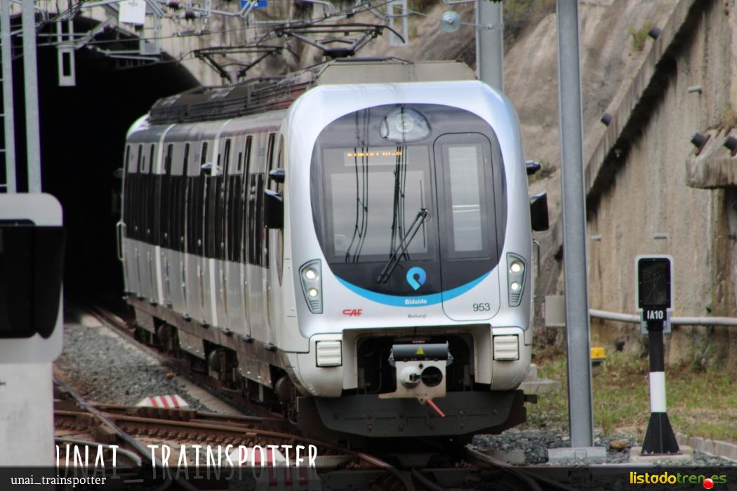 EMU 953 entrando en kukullaga