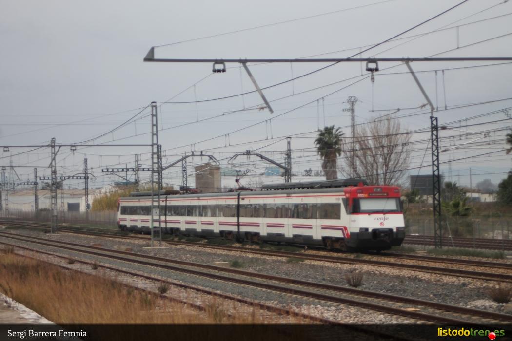 Renfe 447-001 en Alzira