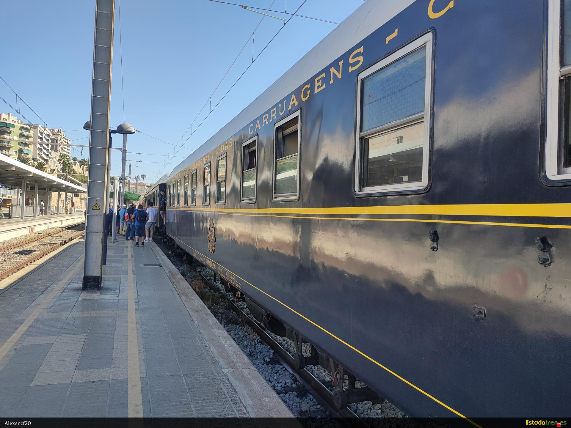 4648