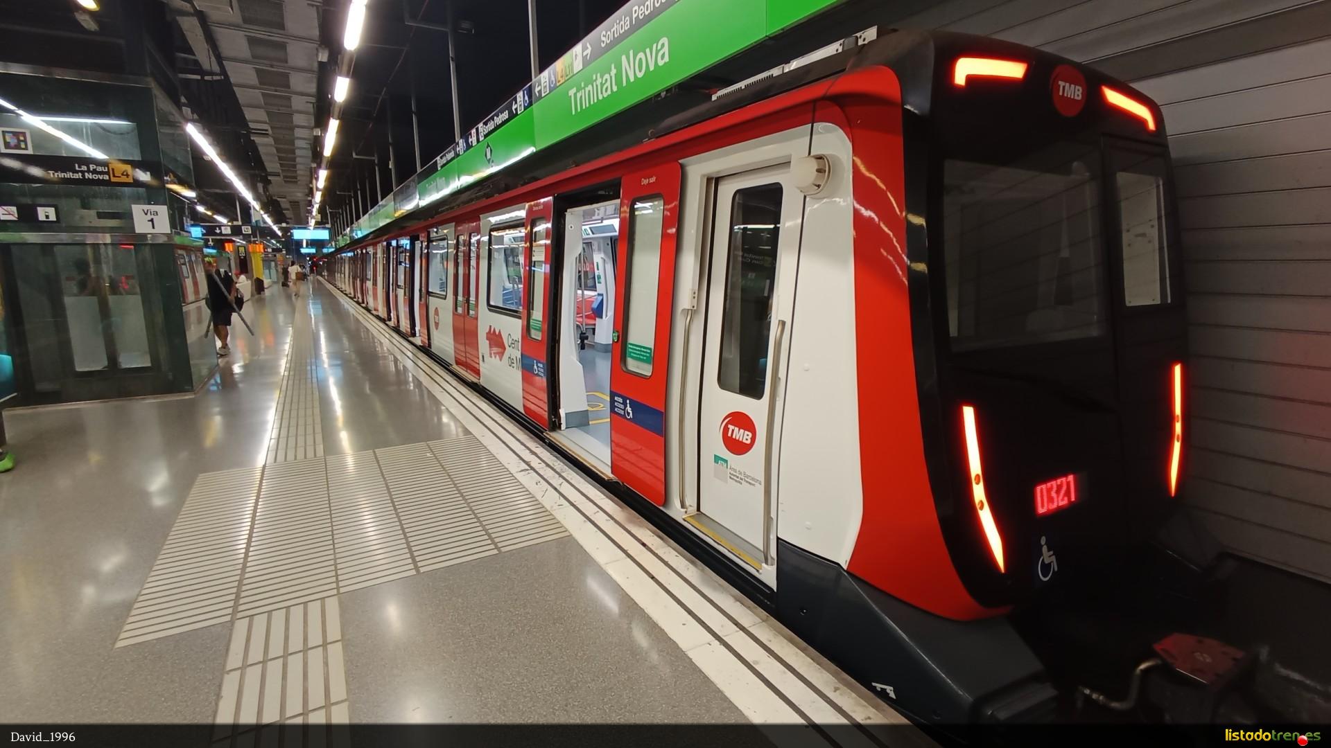 7060 con vinilos de Cent Anys de Metro