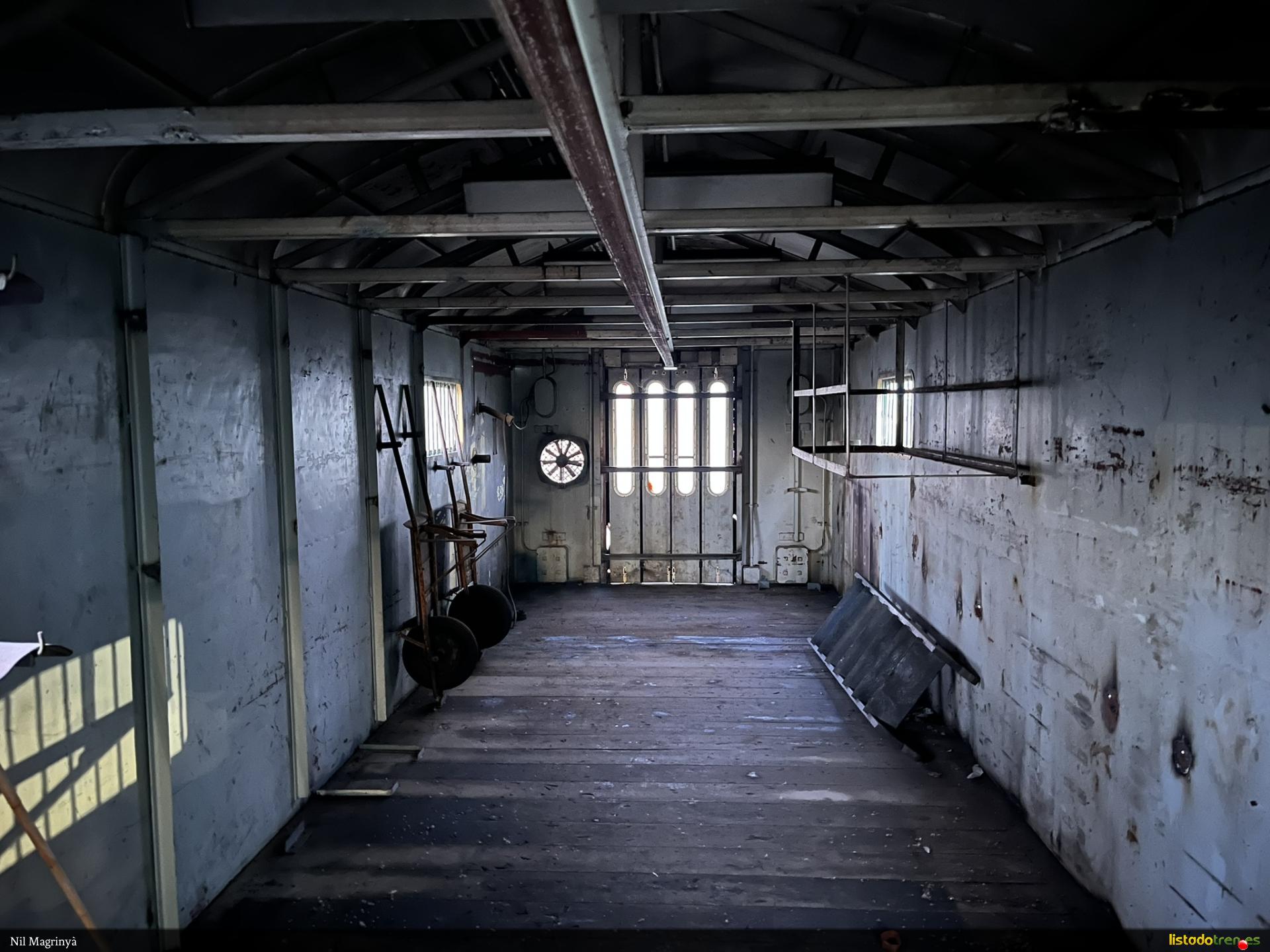 TGI 52 Interior 2