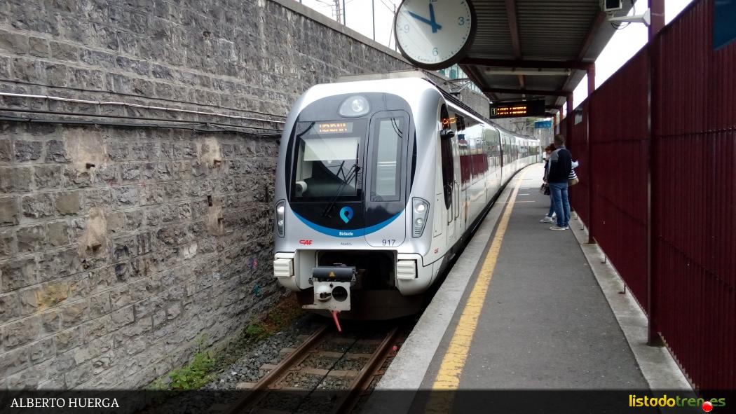 Euskotren 900-917 en Hendaia