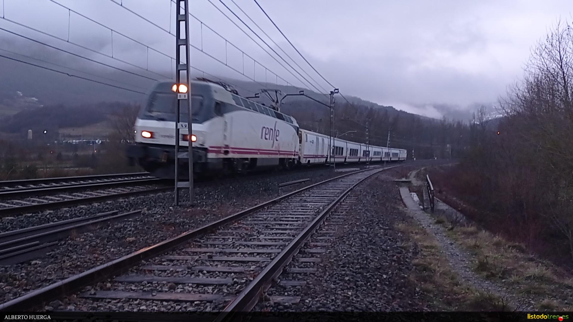 252 048 con el Talgo 4C4