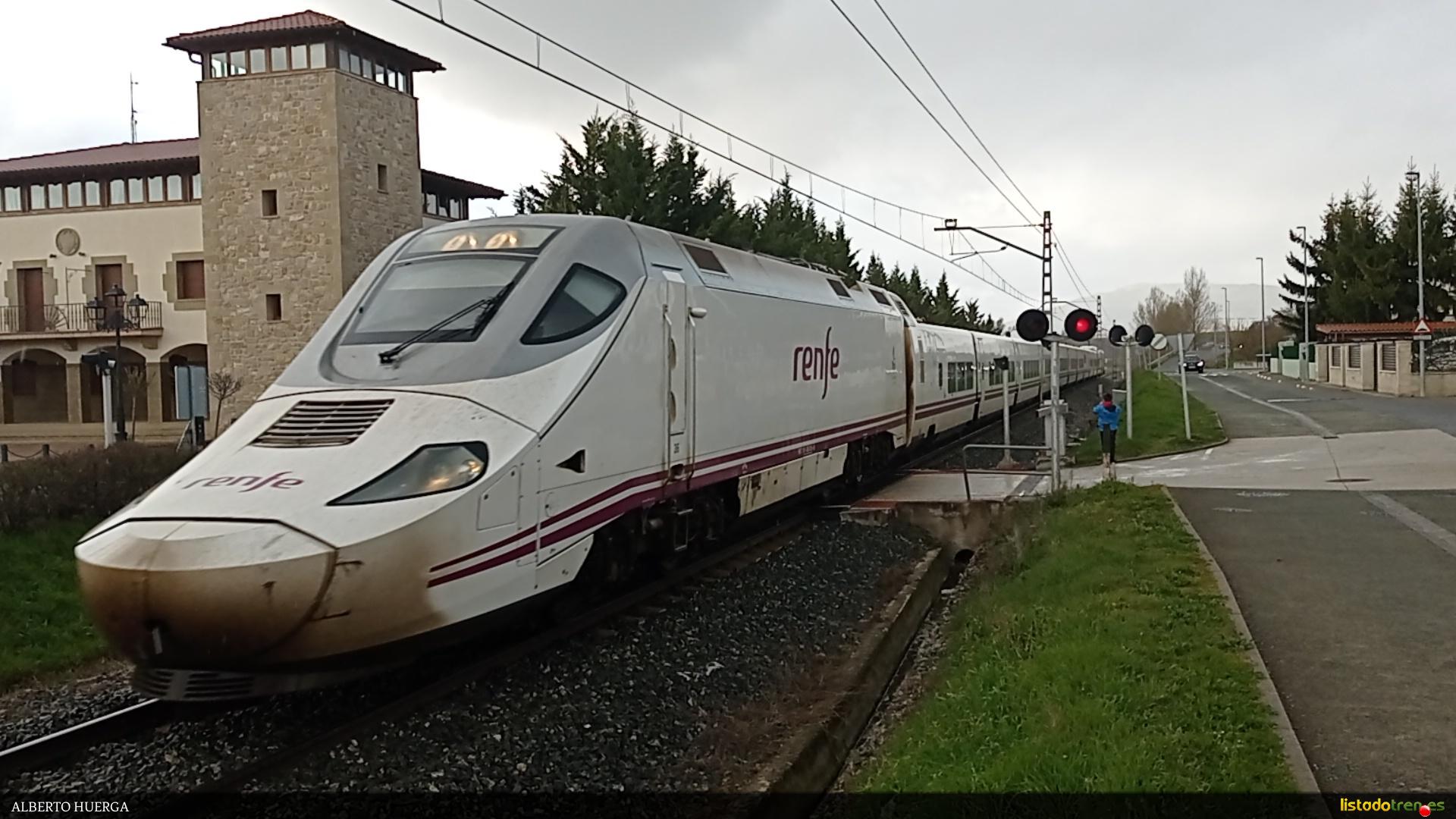 Alvia 130.36 por Esquíroz