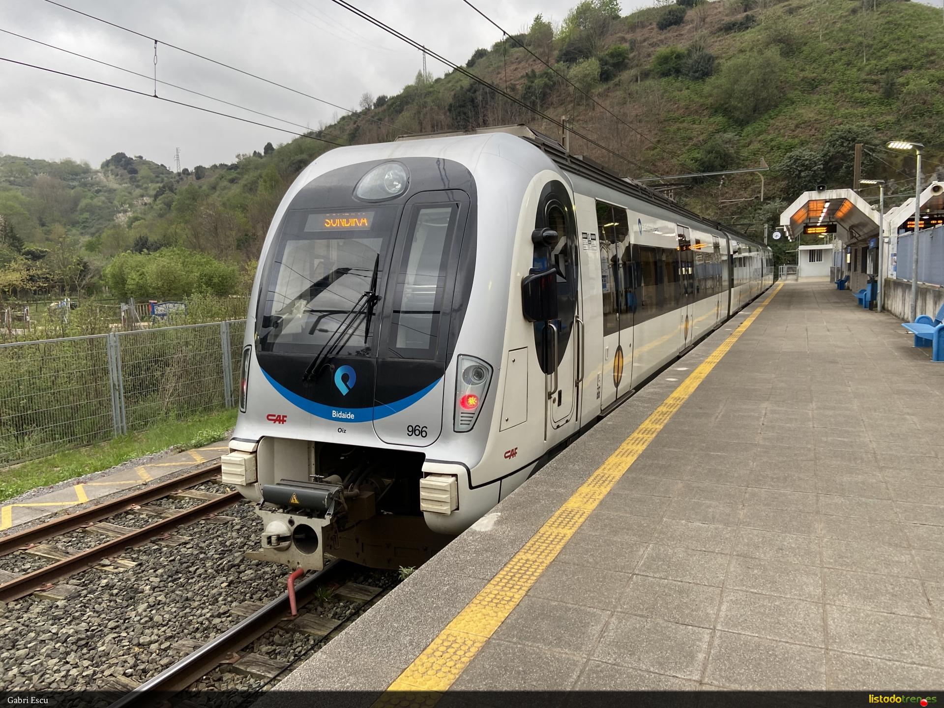 966 (Lutxana, 2022)