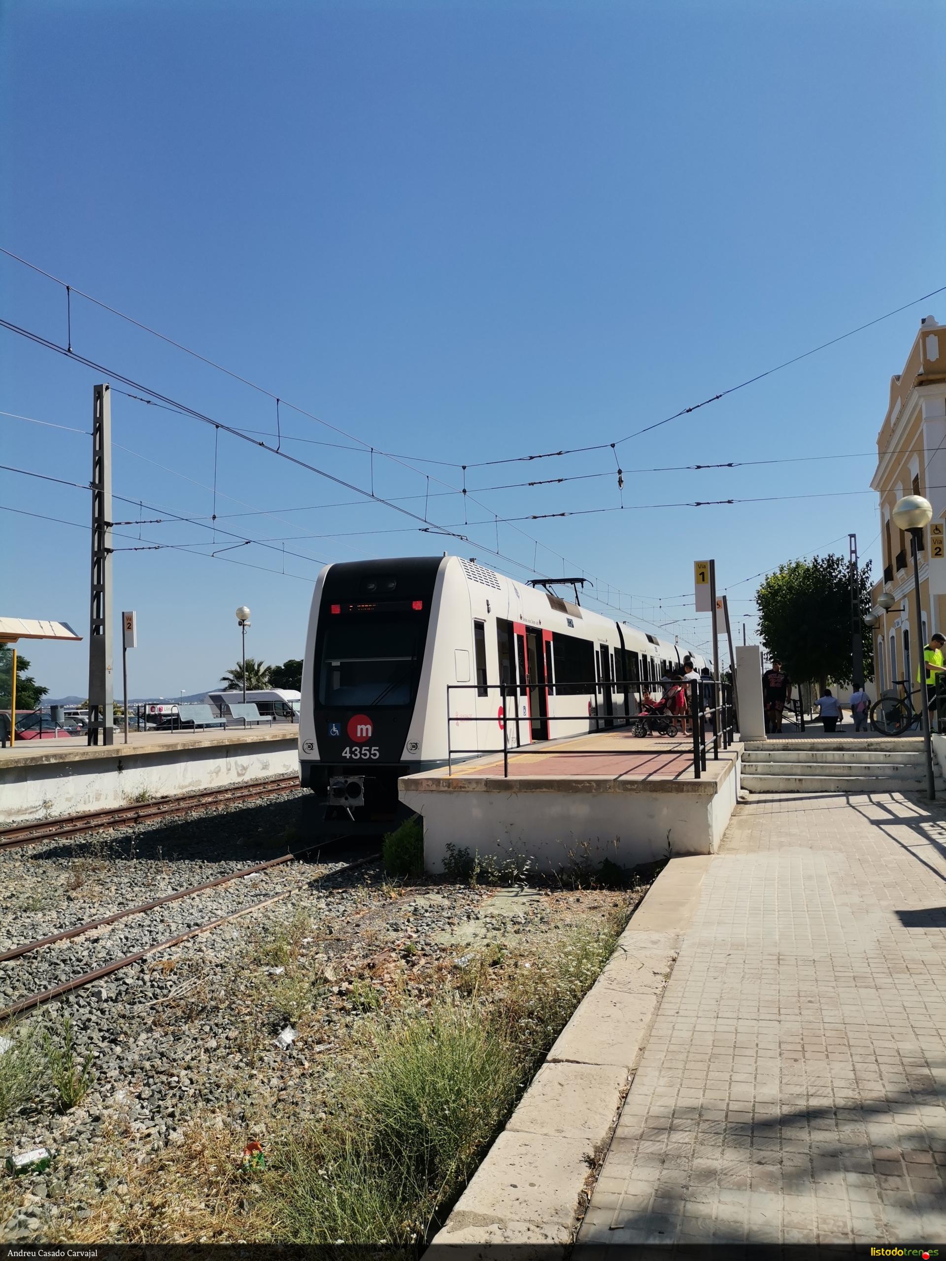 4355 en la estación de Llíria