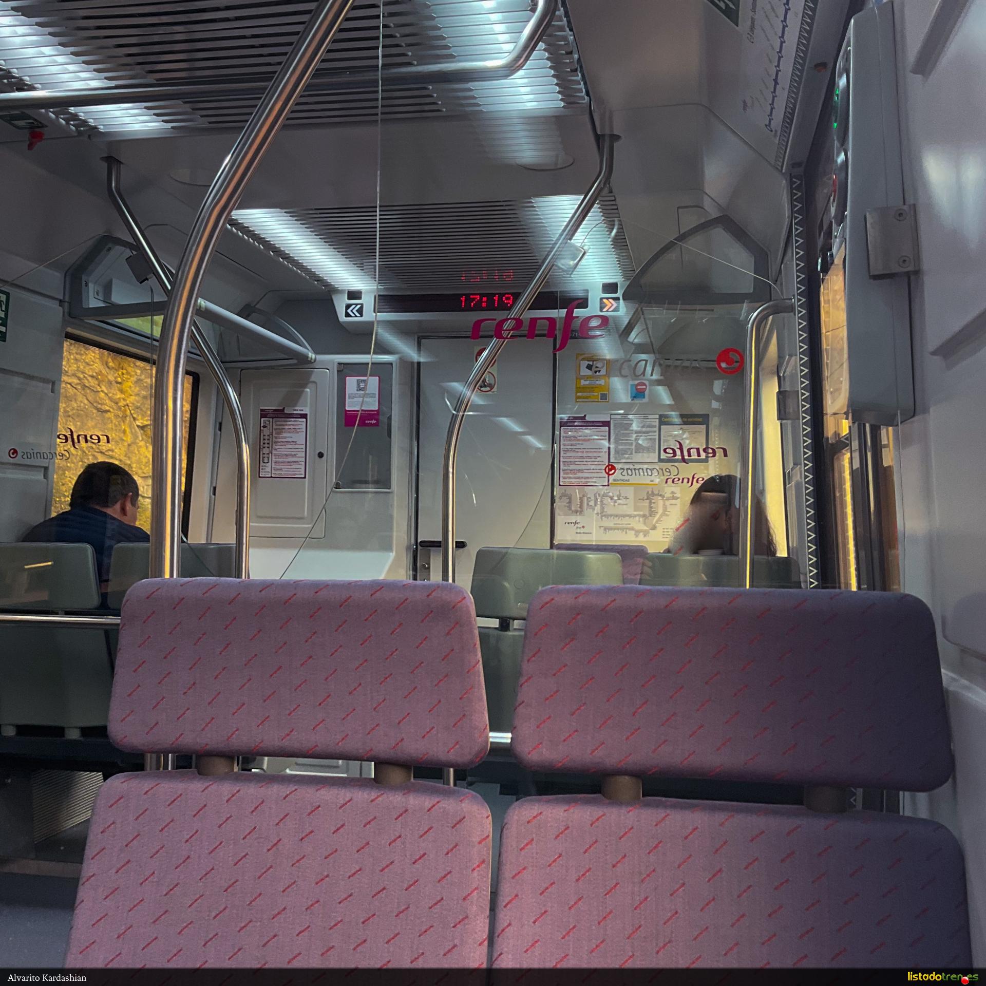 Interior 3808