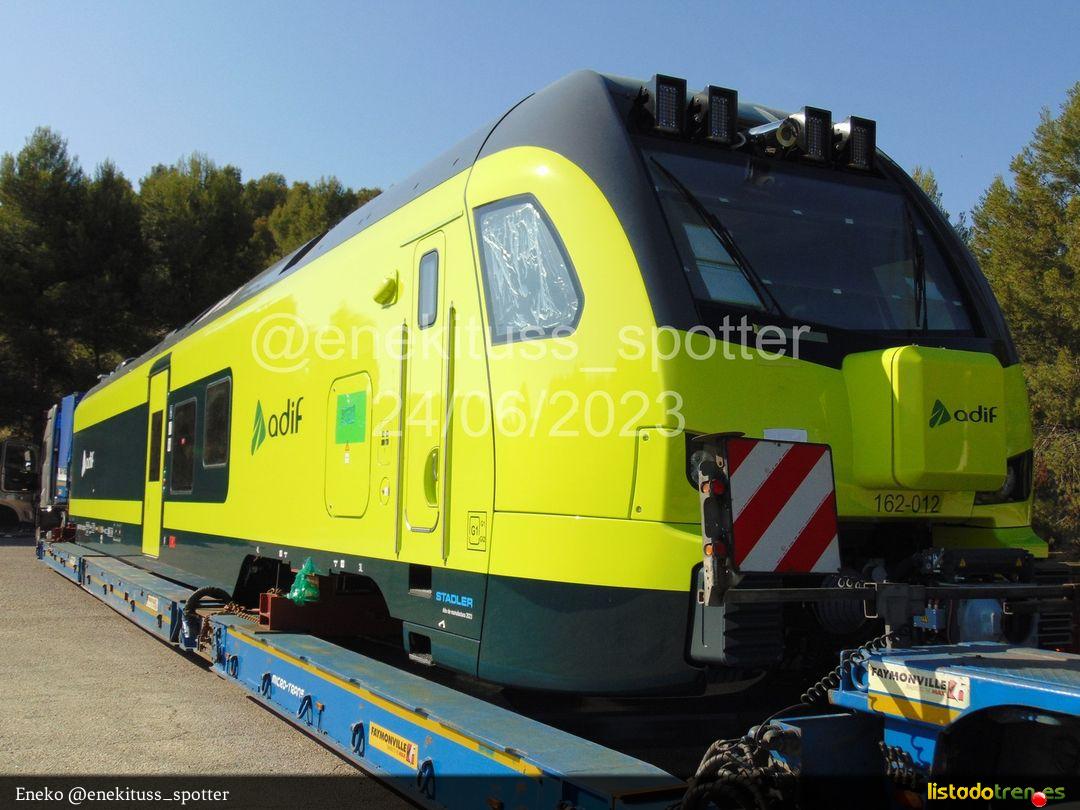 162-012 en camión destino Stadler Valencia
