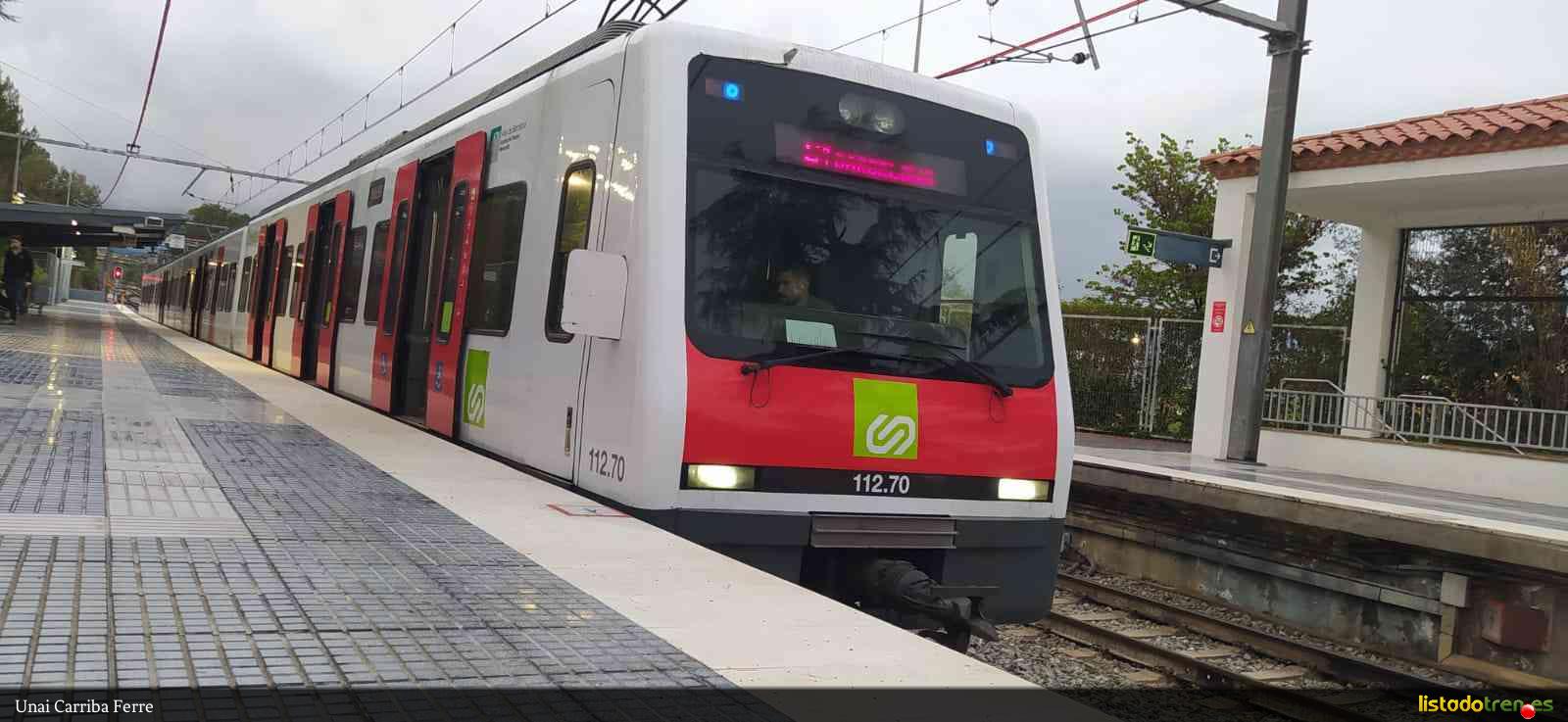 FGC 112.70/112.20 en Les Fonts un dia de lluvia