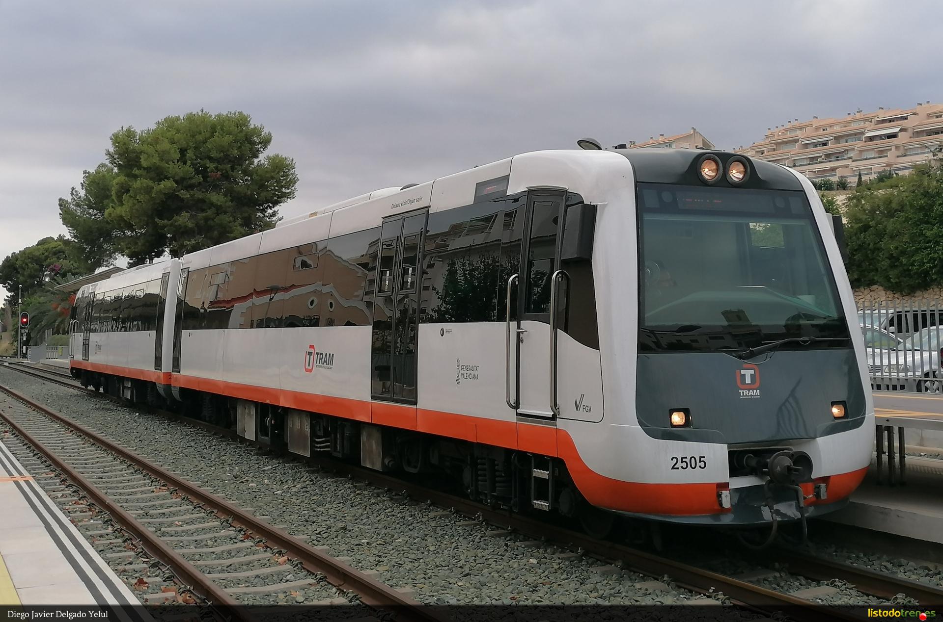 2505 destino Dénia en Altea