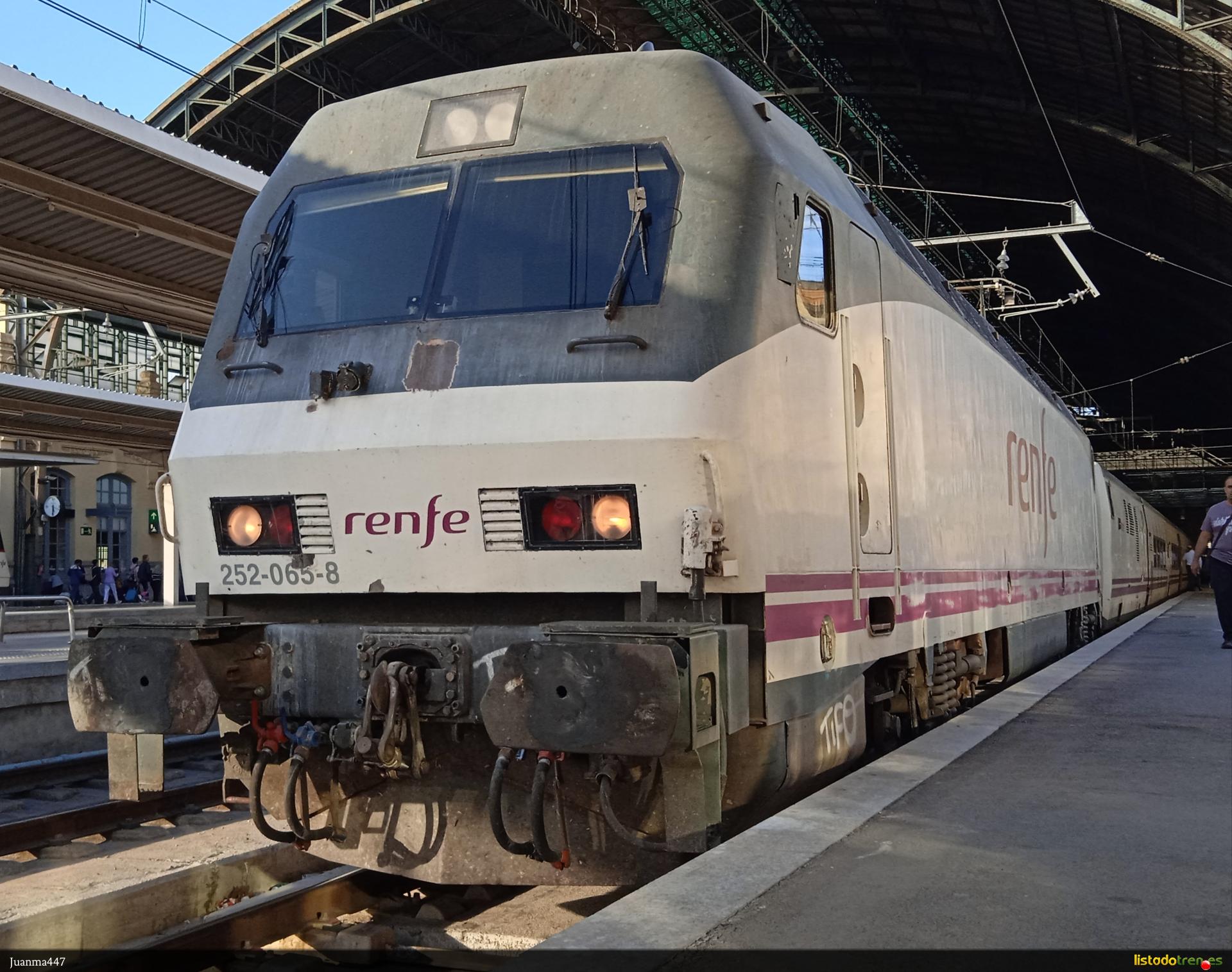252-065 en València-Nord