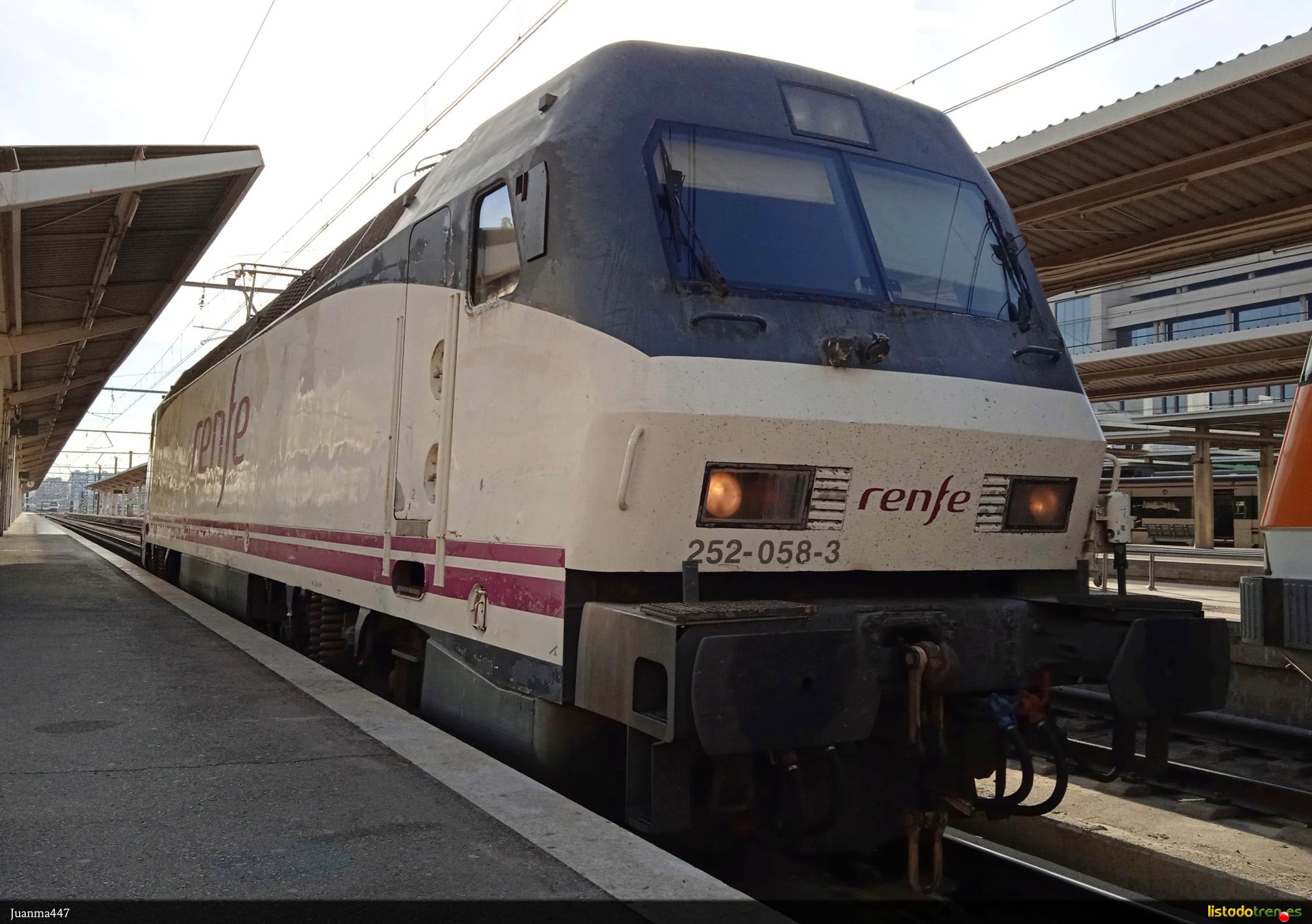 252-058 en València-Nord