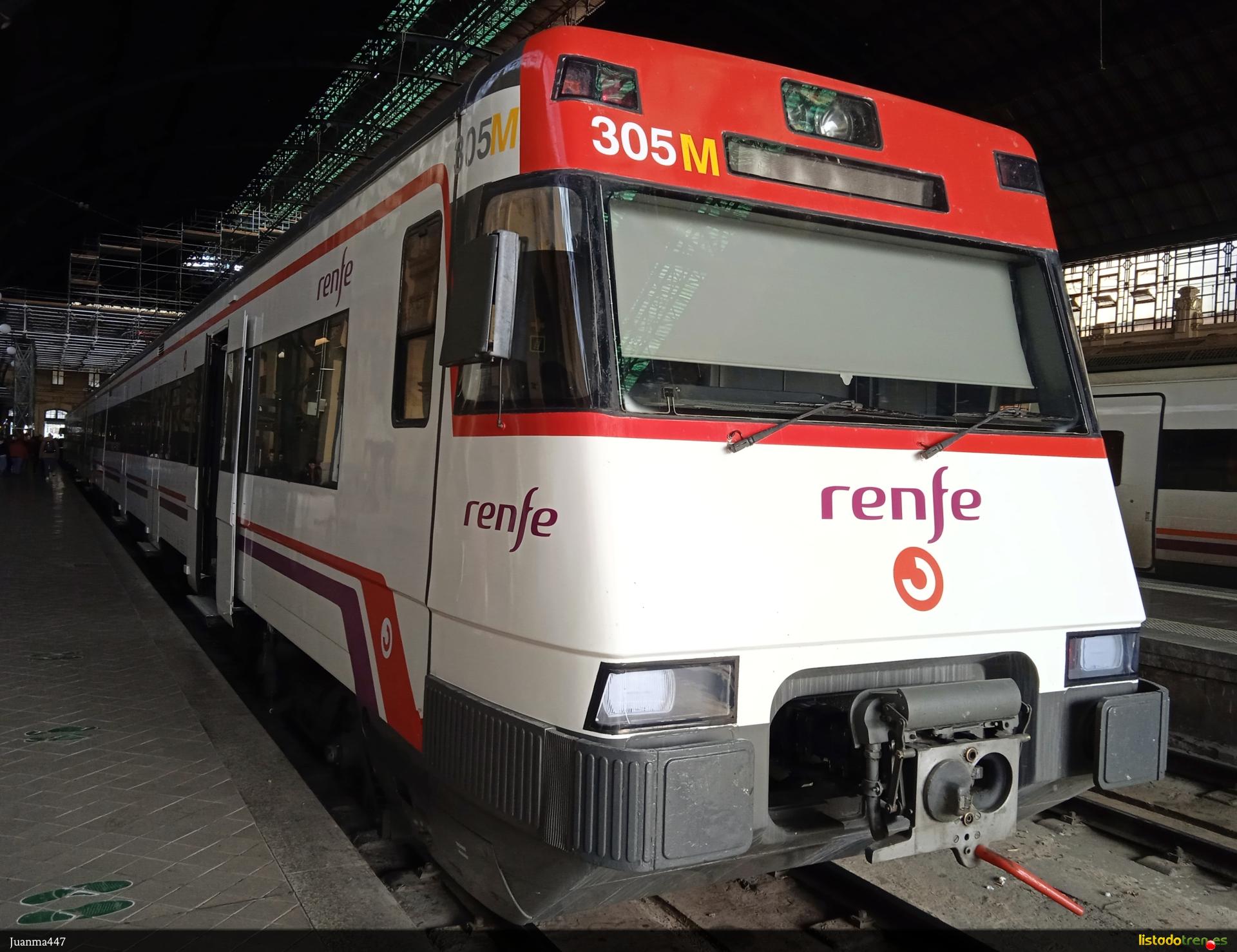 447-153 en València-Nord