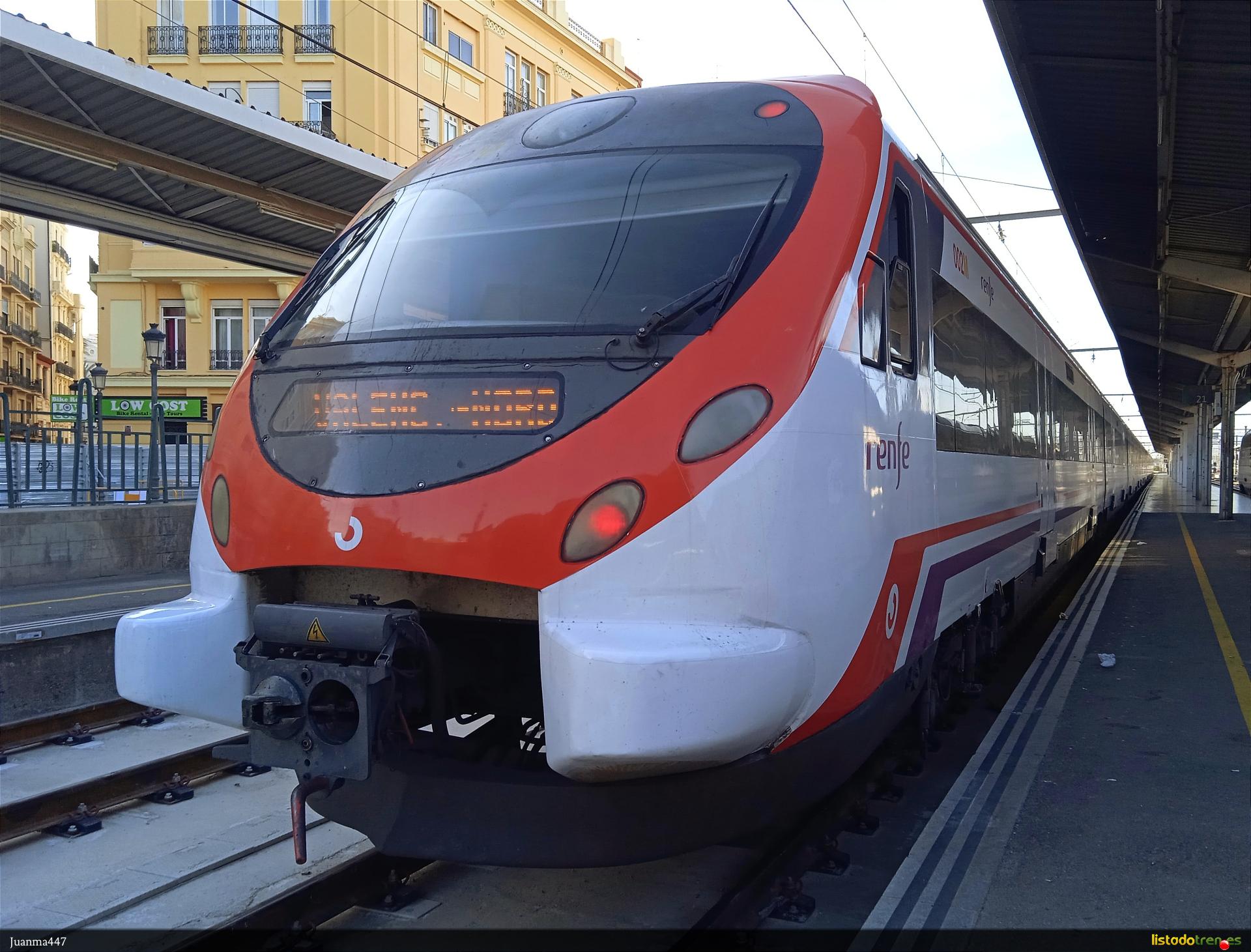 465-002 en València-Nord