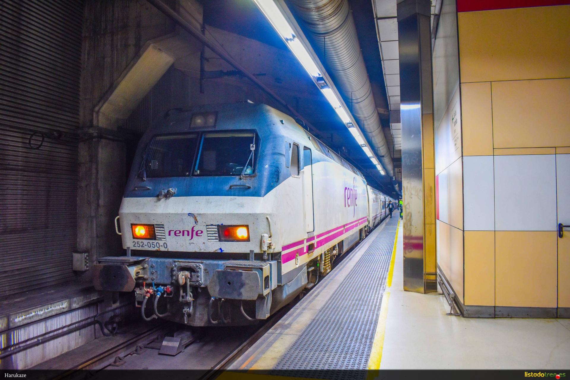 Renfe 252-050