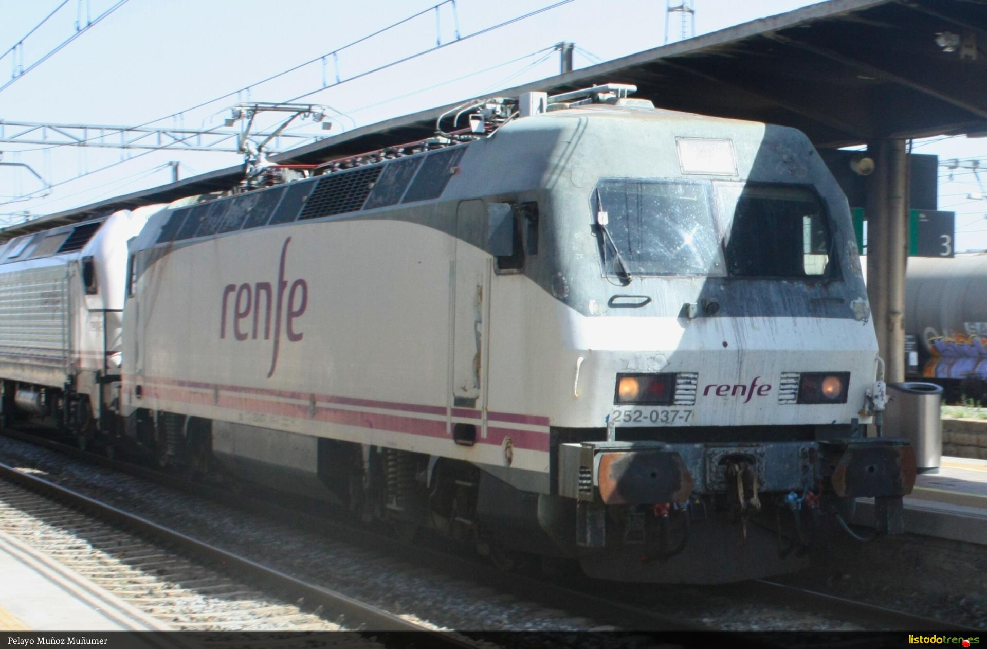 Tren 252-037