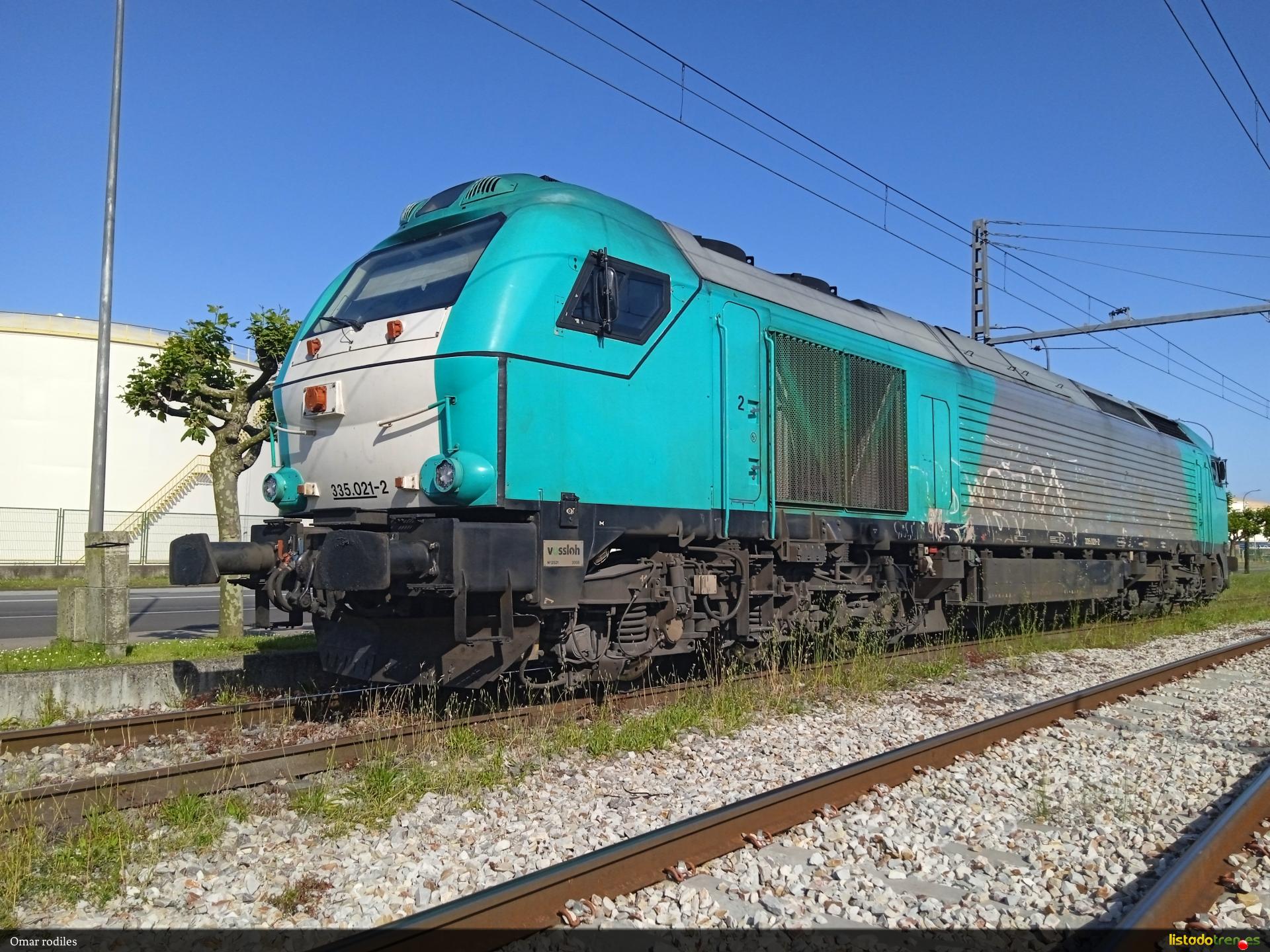 Locomotora 335-021-2