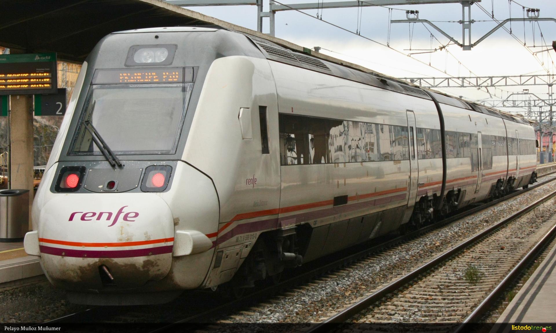 Tren 599 013