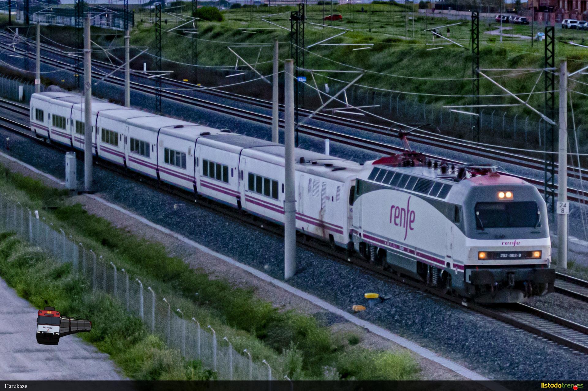 Renfe 252-003