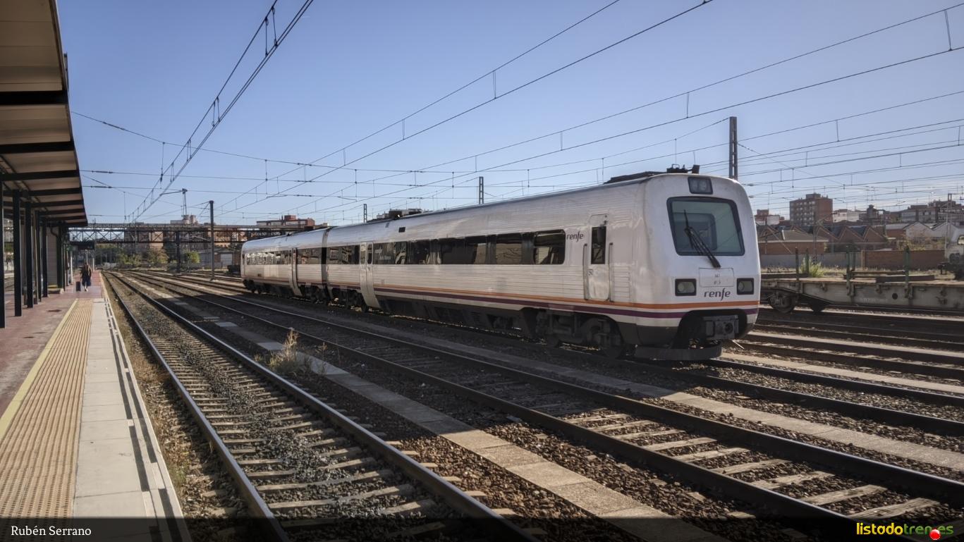 594-013 estacionada en Valladolid Campo Grande