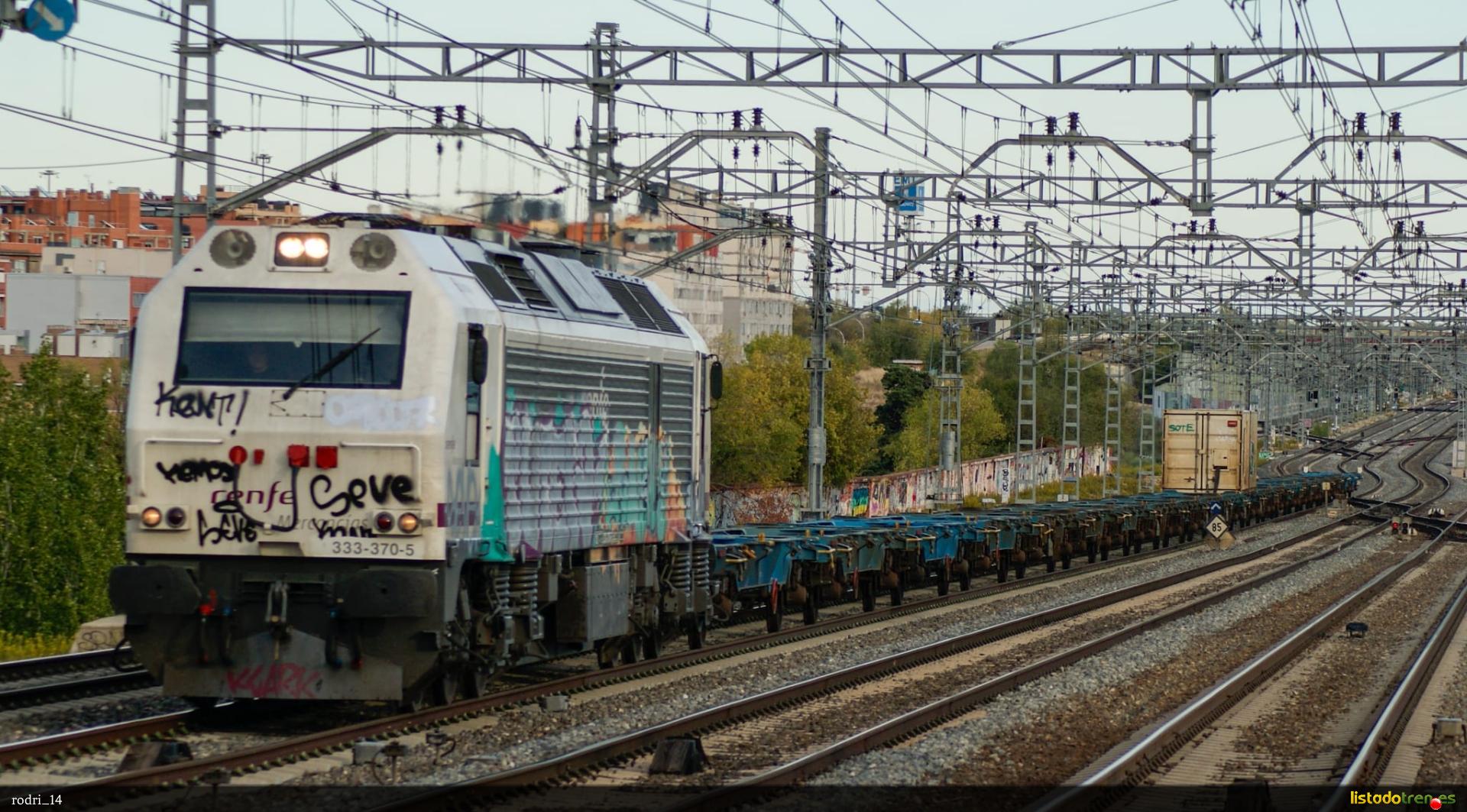 333-370-5 de Renfe en fuente de la Mora