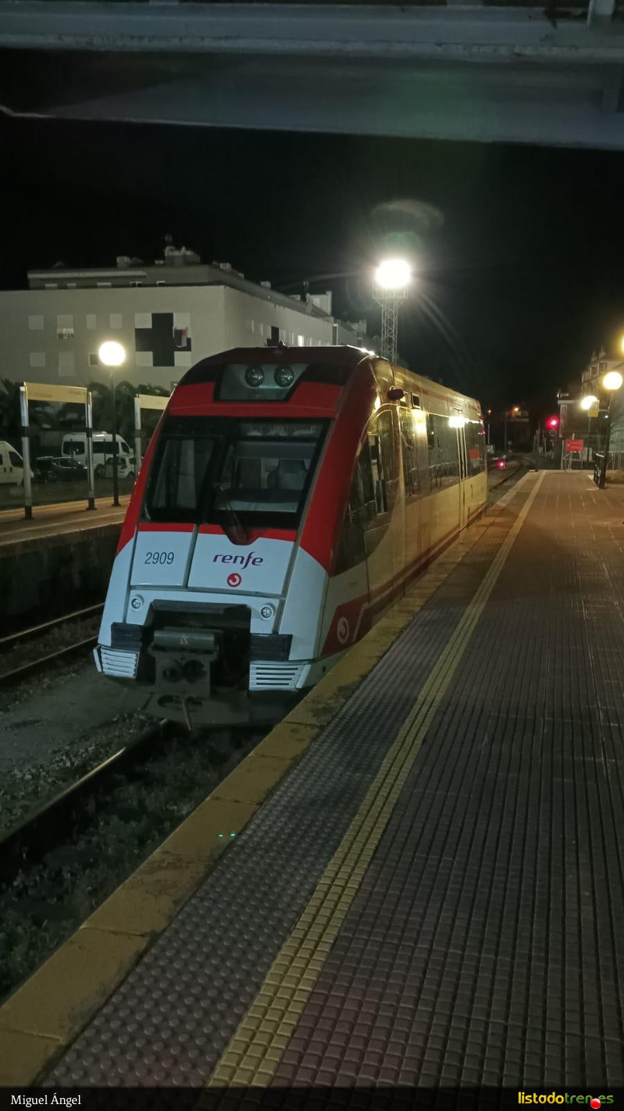 Tren Oviedo -llanes