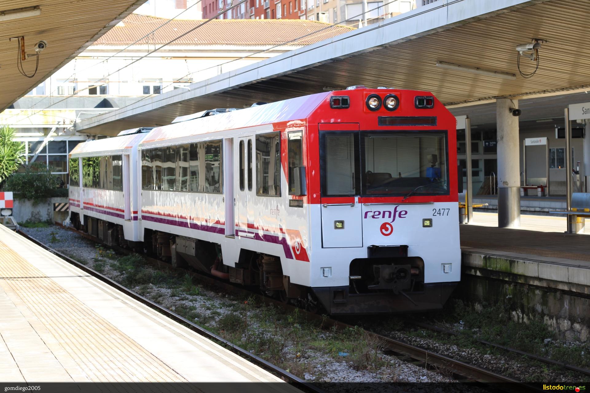 La 2427 en la estación de Santander