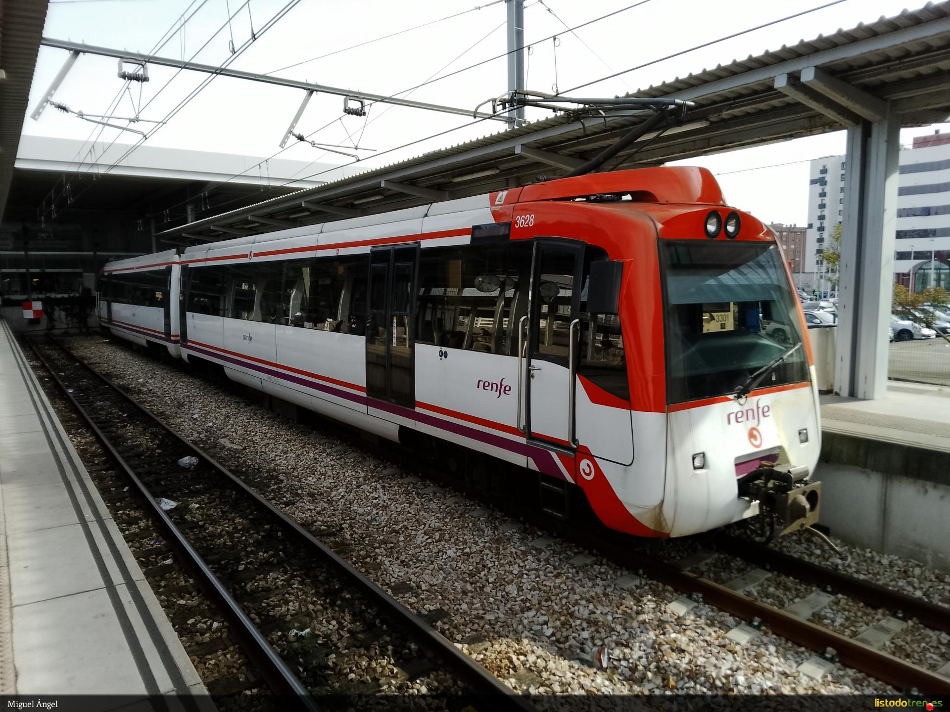 Tren 3627 3628