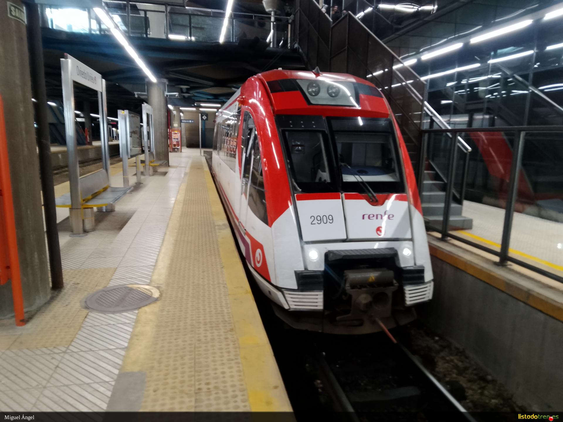 Tren  2909