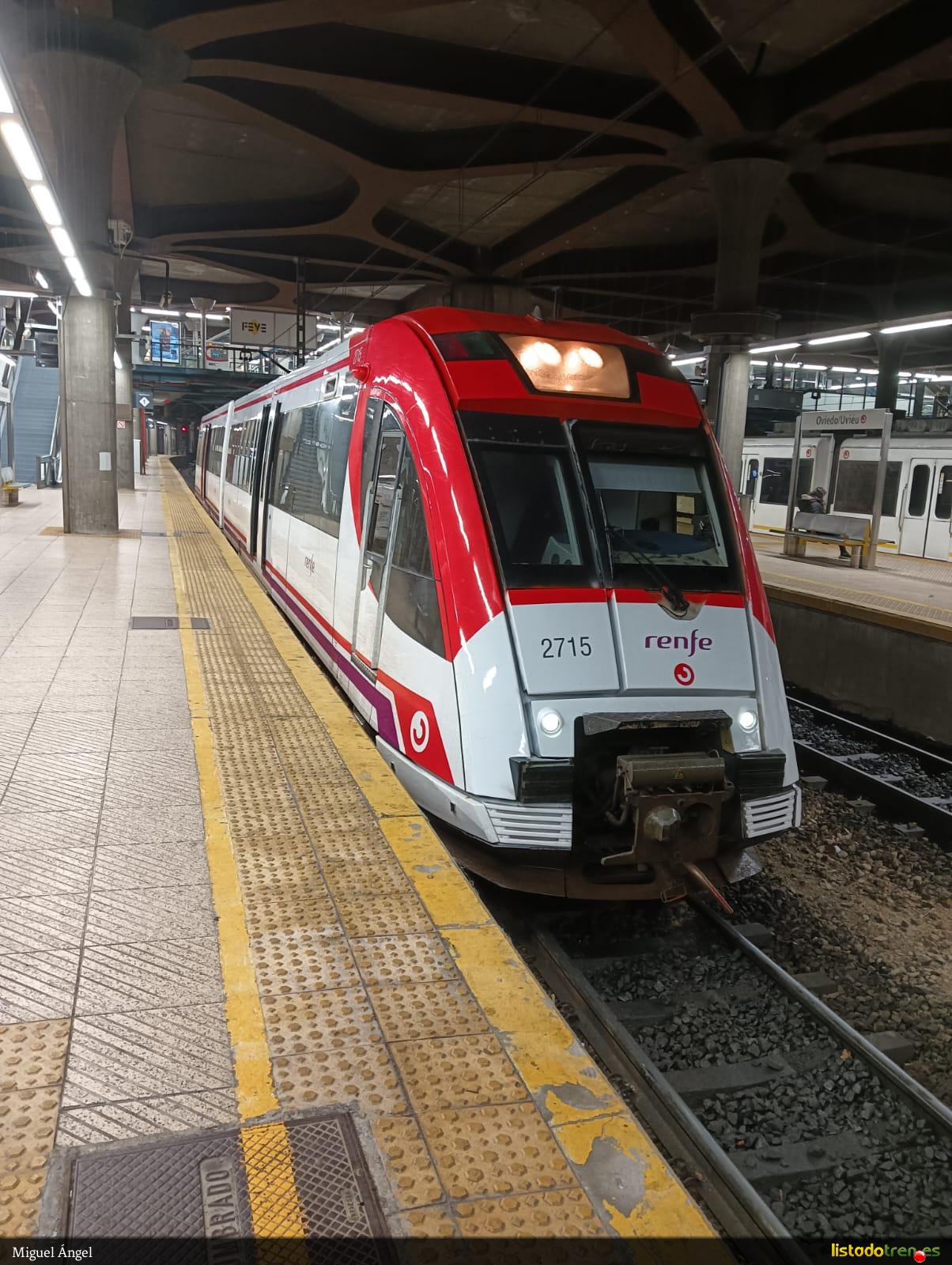 Tren  2712 2715