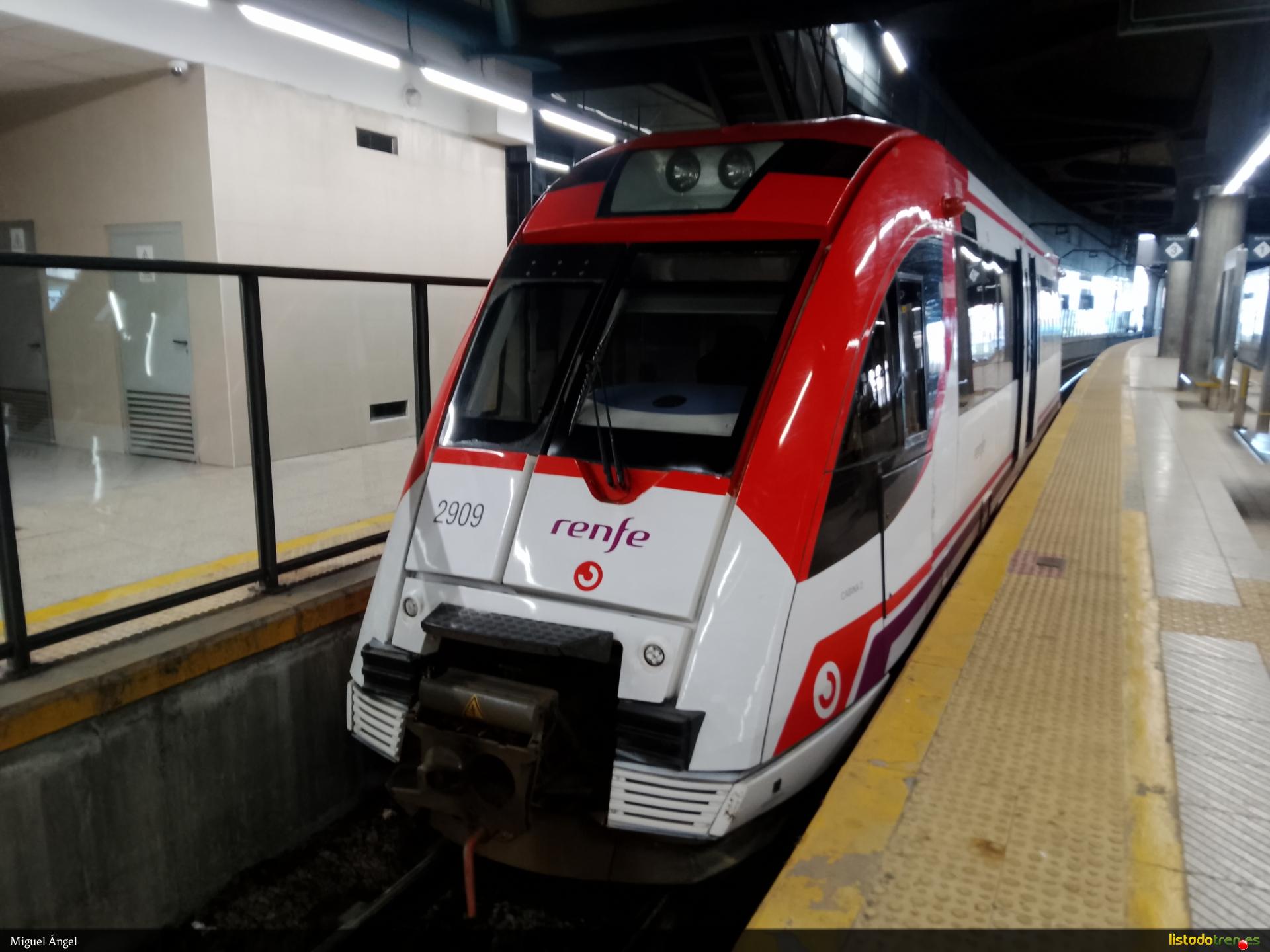 Tren  2909