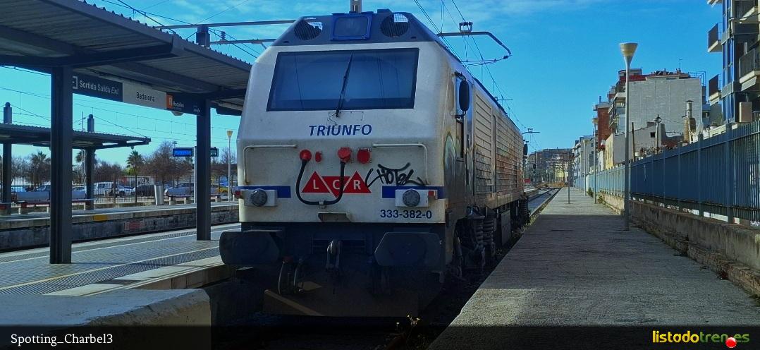 La 333-382 de LCR Estacionado en Badalona